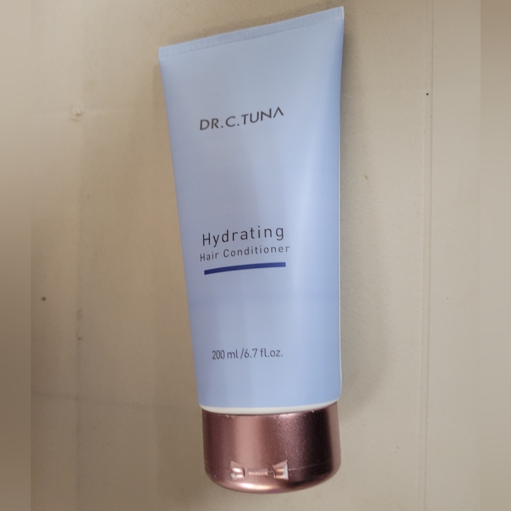 Farmasi Dr. C. Tuna Hydrating Conditioner 200 ml./ 6.7 fl.oz